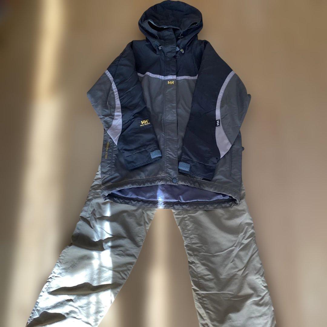 HELLY HANSEN レディーススキーウェアーセット　サイズ　L 中古品
