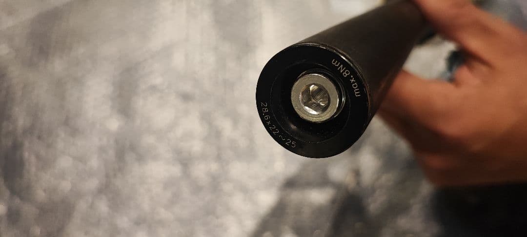 ロードバイク用カーボンフォーク フラットマウントディスクブレーキ