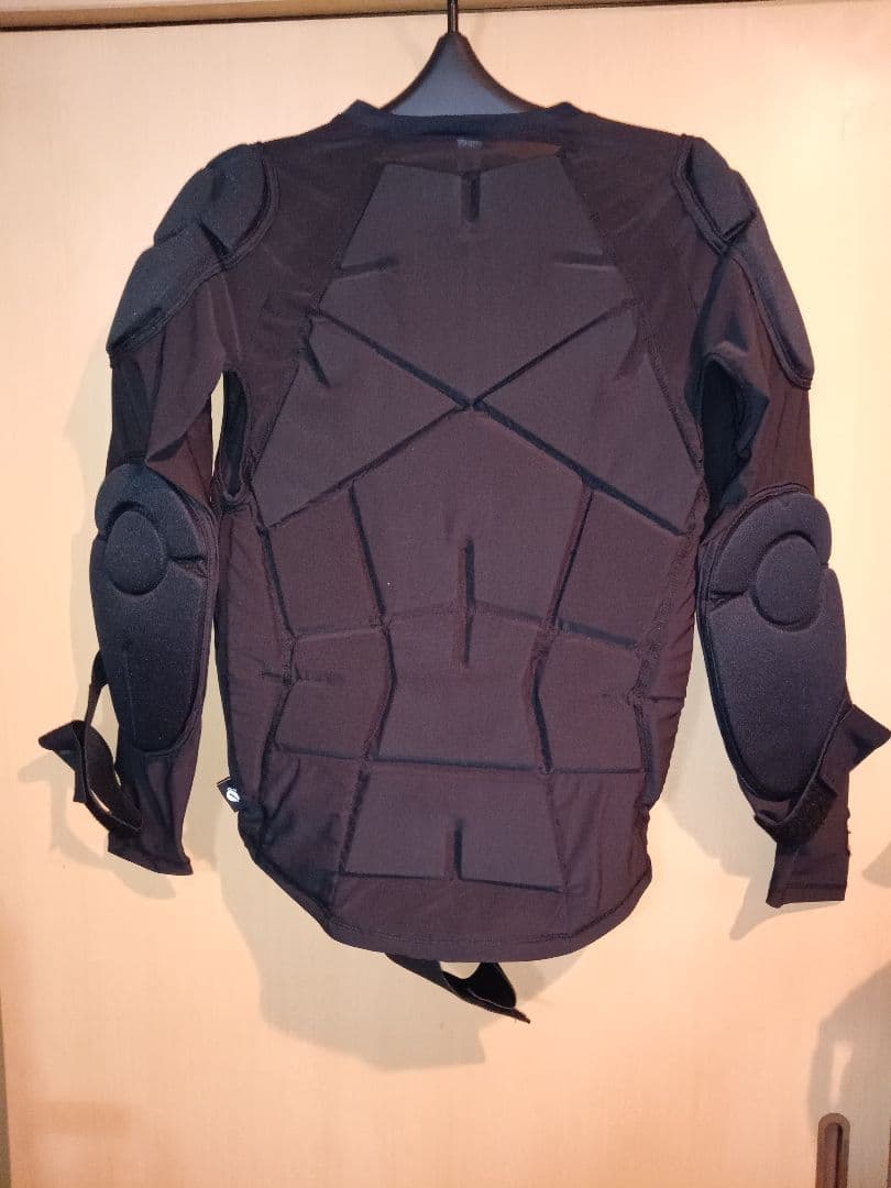 KARNA カルナ　プロテクター Sサイズ