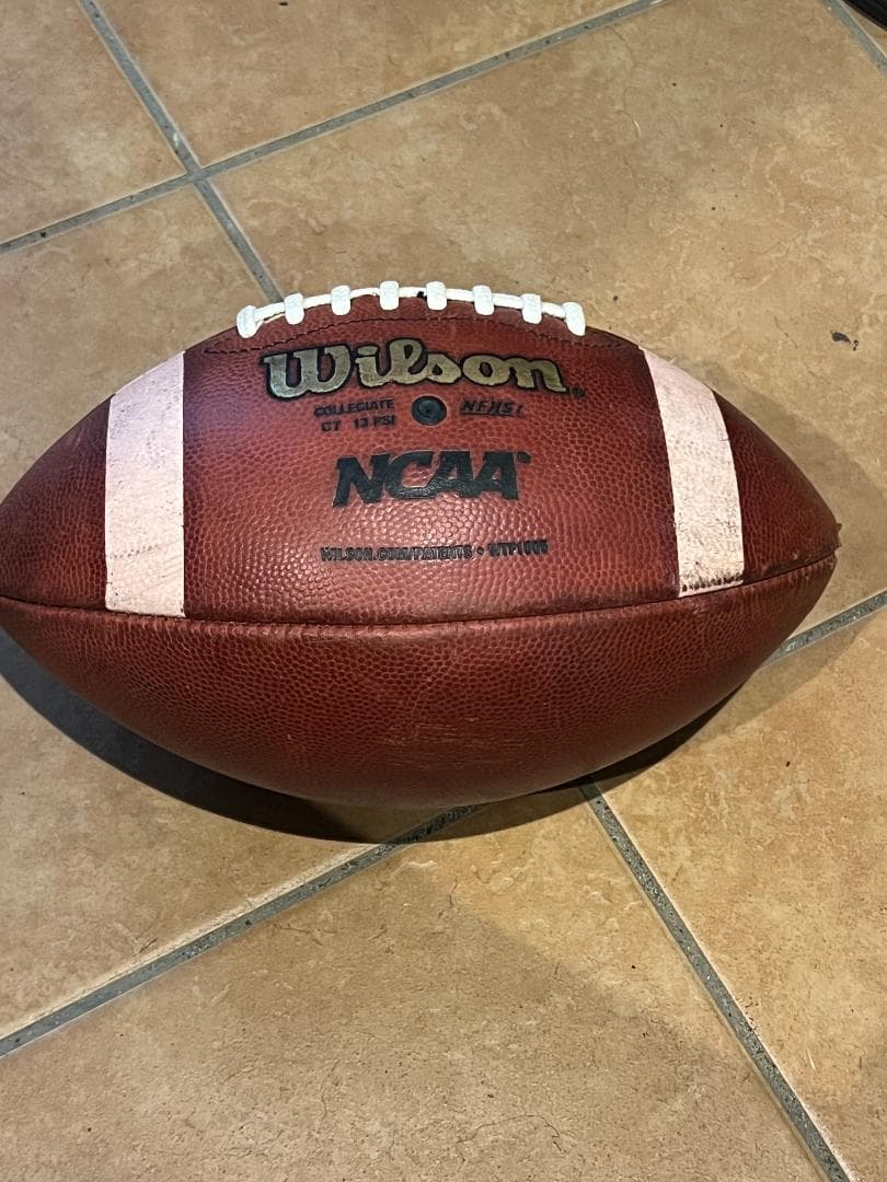 Wilson NCAA アメフトボール (革製)