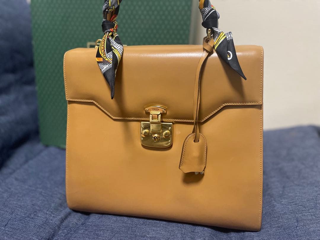 【美品】オールドGUCCIレディロック2wayバッグ　ダイアナ妃愛用バッグ