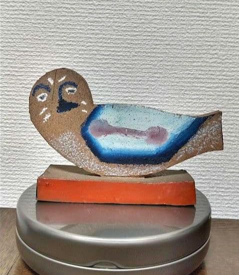 イラストレーター黒田征太郎さん陶器のオブジェ