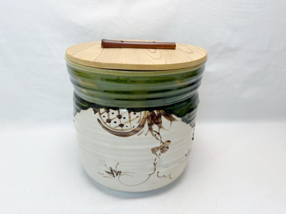 ほぼ未使用 水屋道具 織部 水屋瓶 陶印 木蓋付き 水差し