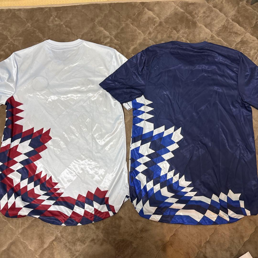 サッカー　トレーニングウェア　シャツ キーパーグローブ　ソックス　14点　新品