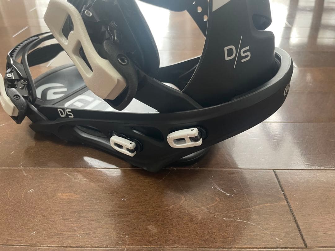 19-20 FLUX DS ビンディング ホワイト/ブラック　Mサイズ