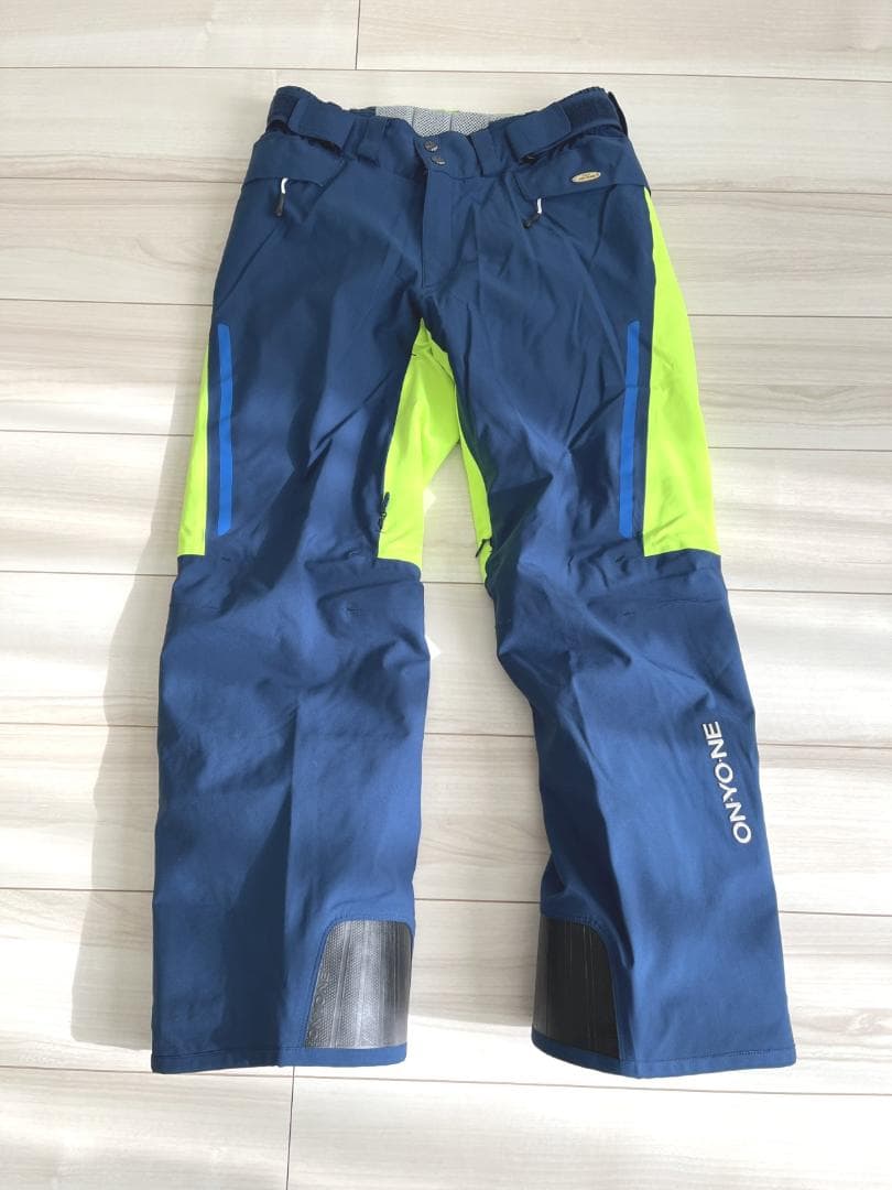 【上下セット】Ｍサイズ　ON-YONE スキーウェア 　イエロー/青　ストレッチ