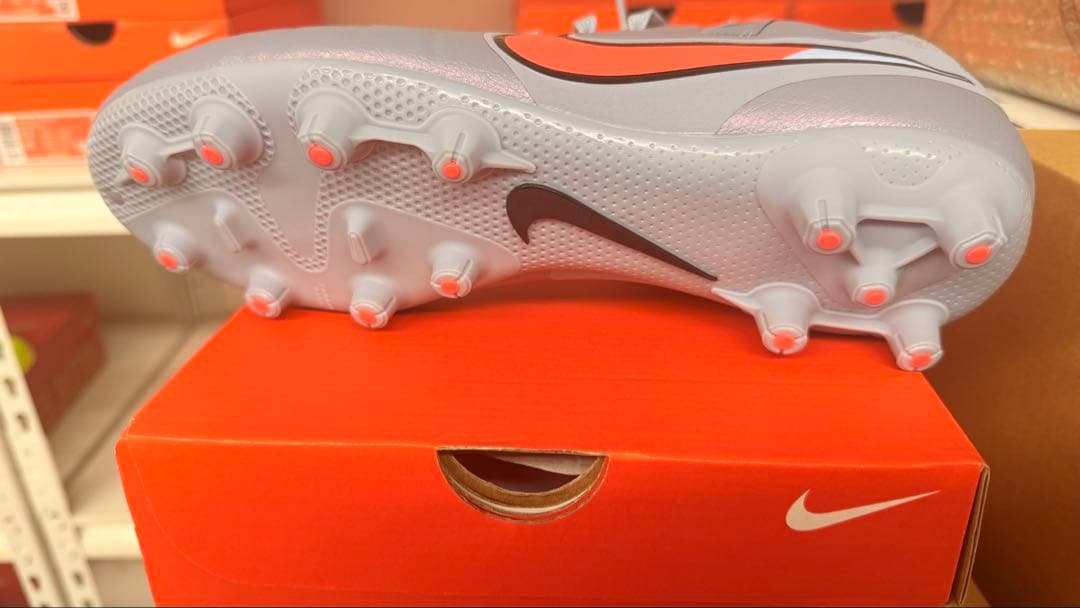 シューズ Legend 10Pro HG 26,5 cm