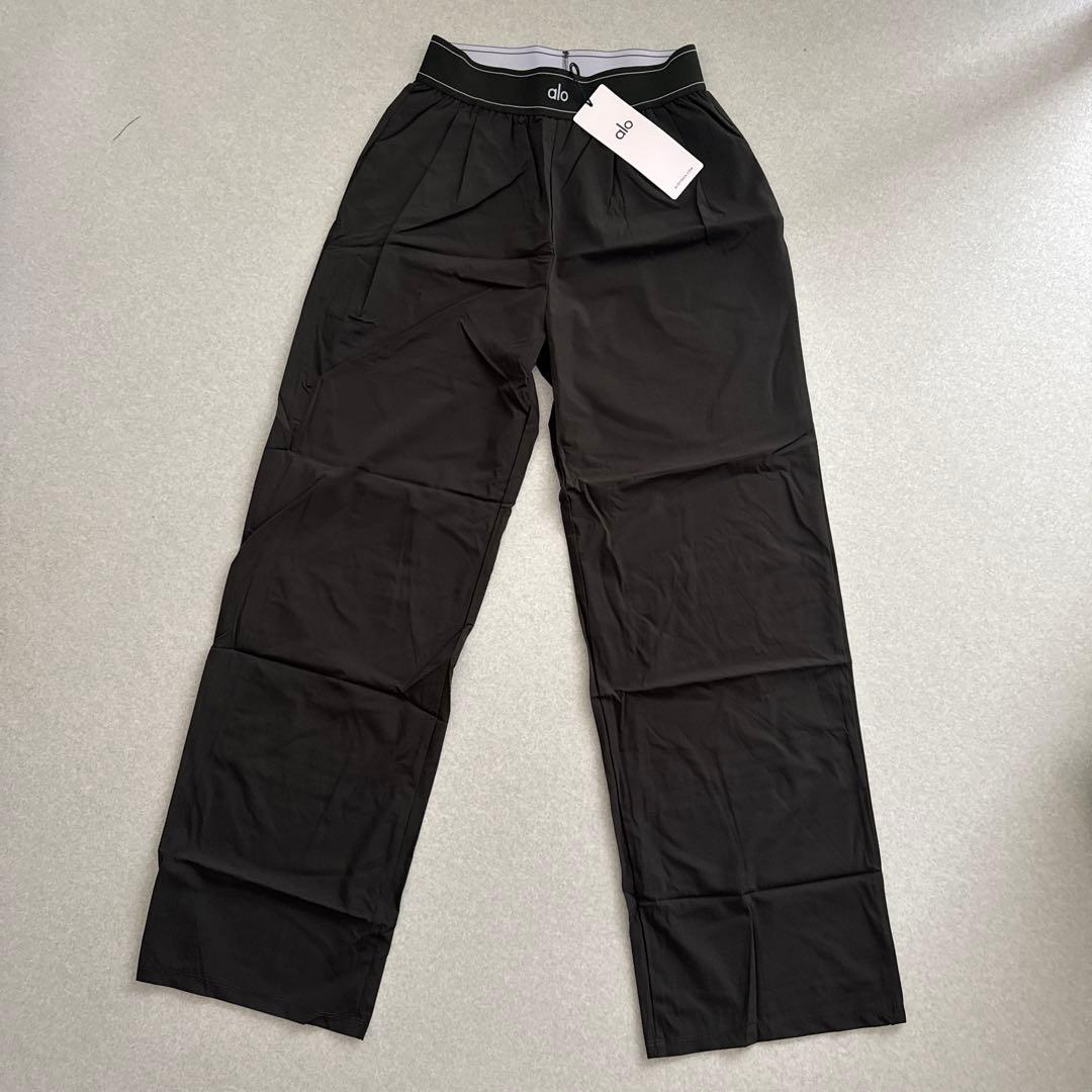 【新品】alo yoga Suit Up Trouser パンツ