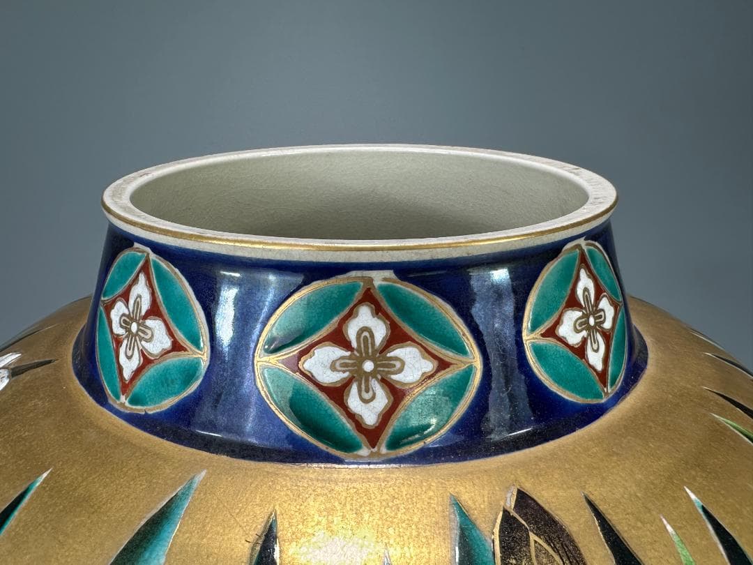 九谷焼 九谷焼名工 錦園窯 山上義正作 花瓶　陶器 共箱