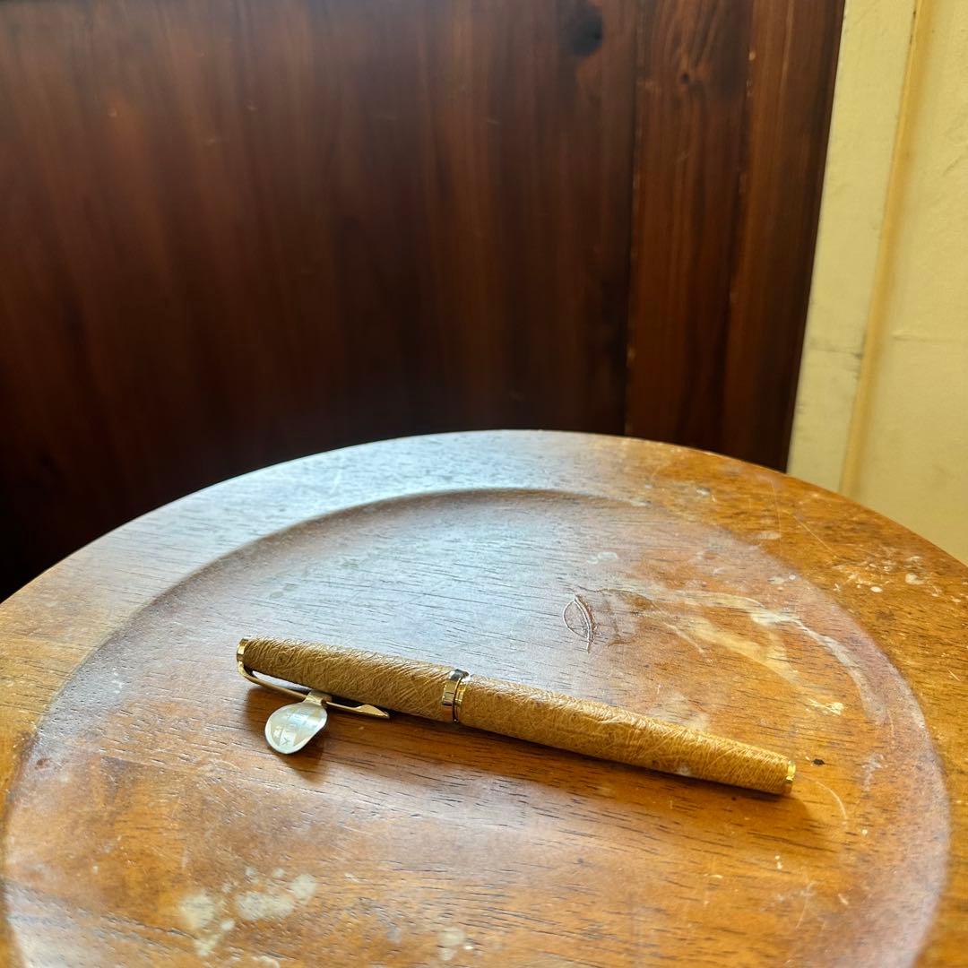 sailor セーラー　万年筆　オーストリッチ　茶　ペン先　18k ②