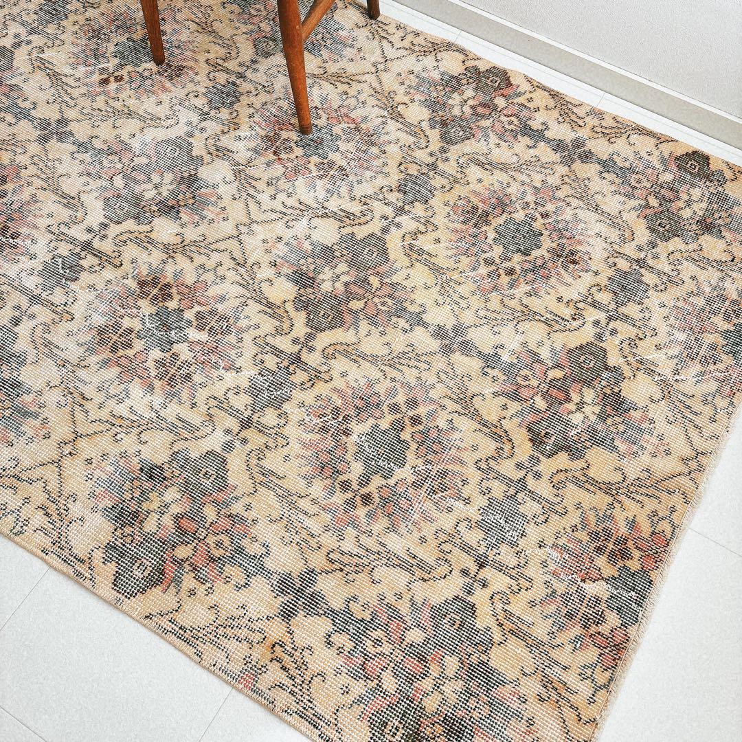 あかさたなトルコ　ヴィンテージラグ　ベージュ　クラシカル