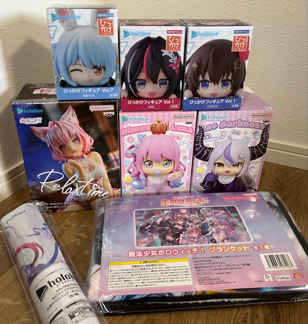ホロライブ　フィギュア&グッズ８点まとめ売り