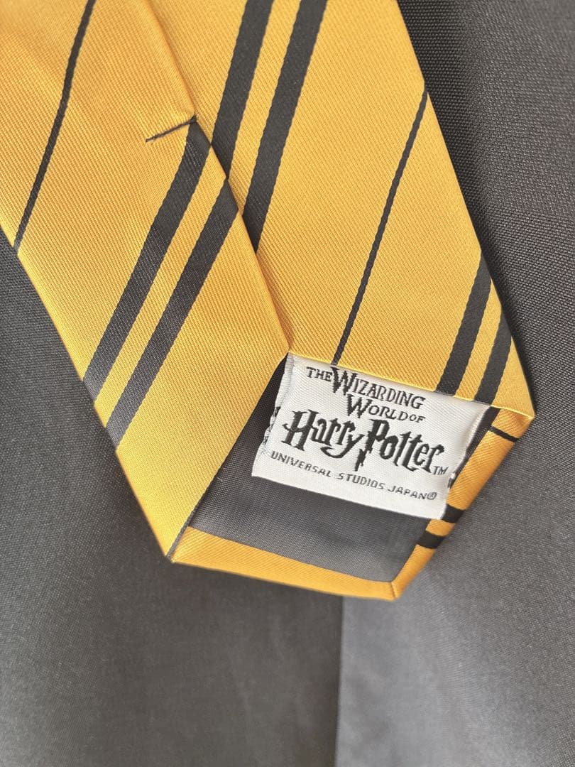 ハリー・ポッター グリフィンドール　ハッフルパフ　ローブ　Sサイズ