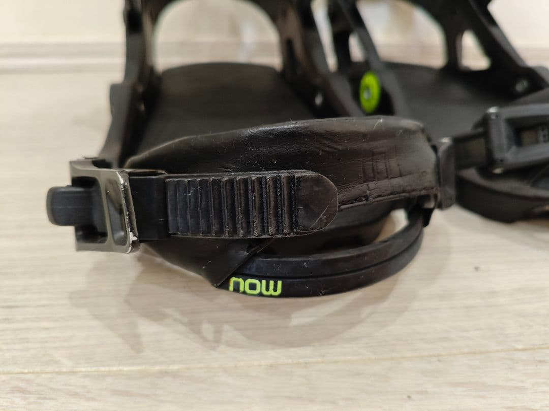 NOW ipo Mスノーボードビンディング バインディング