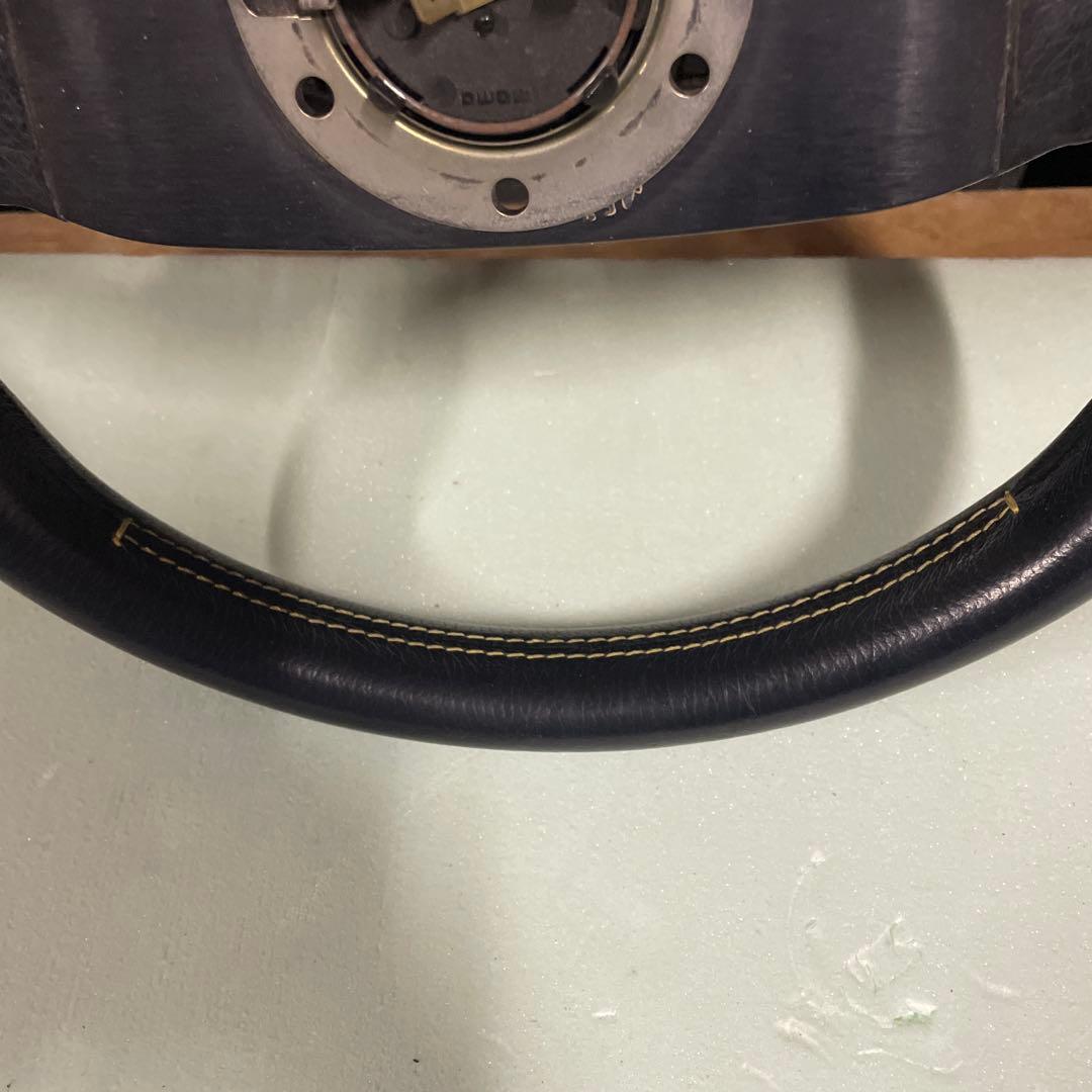 MOMOステアリング(TYP V35 KBA70068)