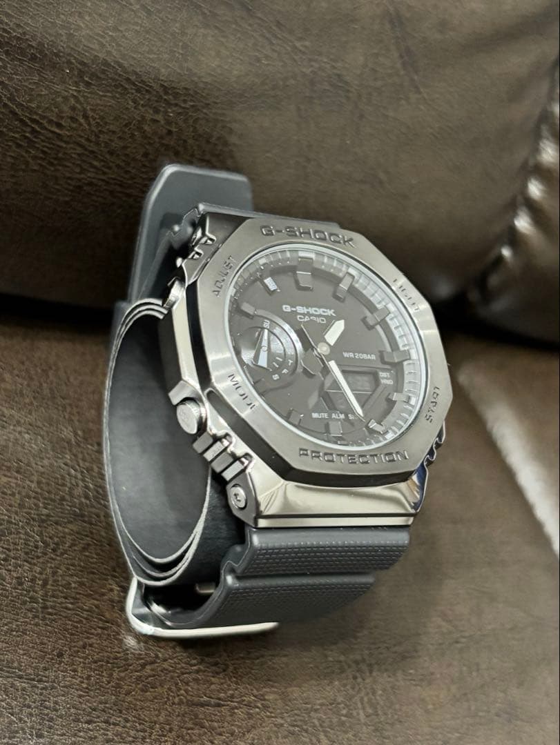 保証付き 美品 G-SHOCK GM-2100BB-1AJF メタルカバード