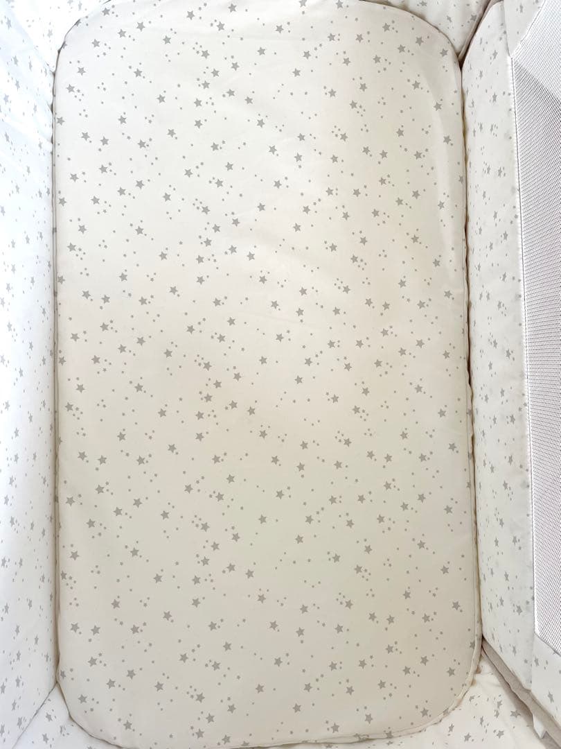 【美品】hzdmjベビーベッド　カーキ