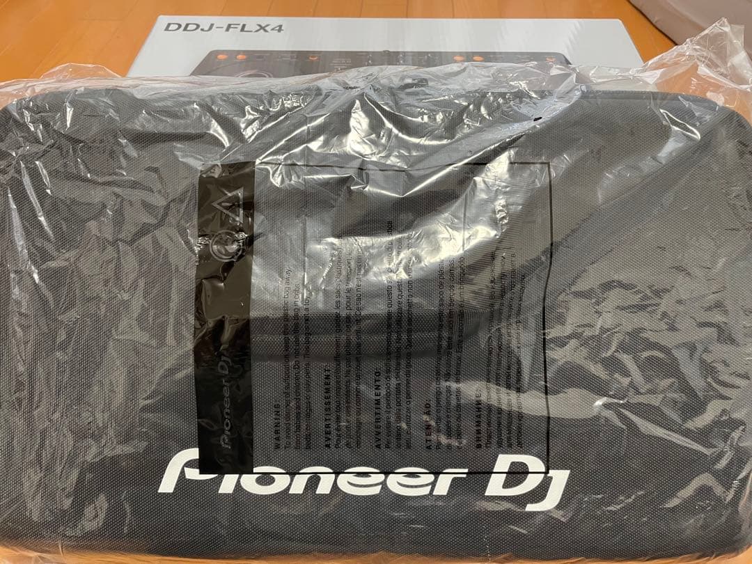 価格値下　ほぼ新品　Pioneer DJ DDJ-FLX4本体+専用ケース