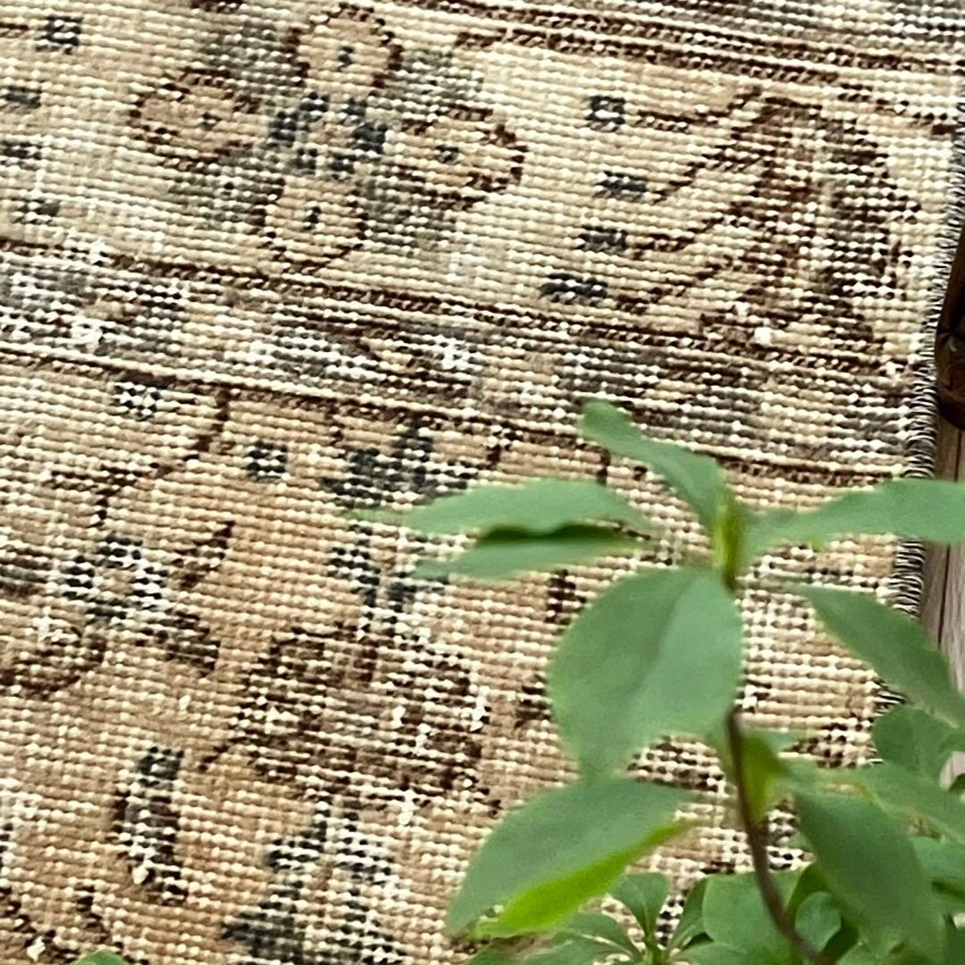 キャラメルベージュ55×119✳︎フラワー　L字デザイン　トルコヴィンテージラグ