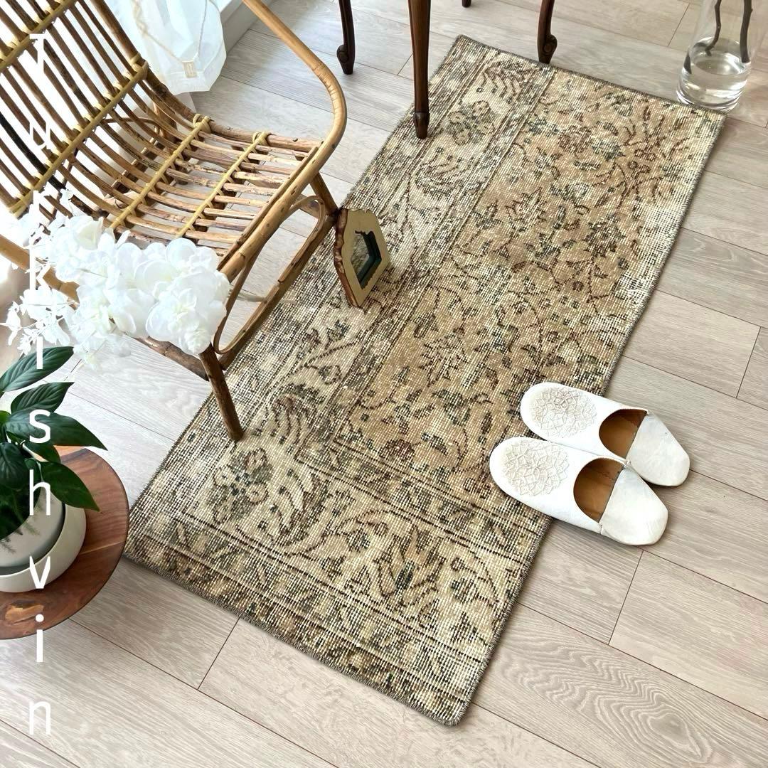 キャラメルベージュ55×119✳︎フラワー　L字デザイン　トルコヴィンテージラグ