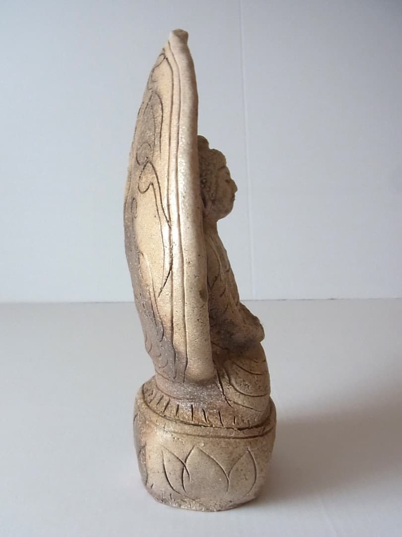 小嶋亜創『灰釉陶仏（大）』初期伊万里 李朝 古唐津 黒高麗 オンギ くらわんか