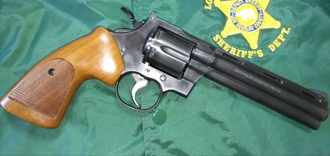 磁石対応・コクサイ コルトパイソン 6インチ HW　木グリ　モデルガン合法