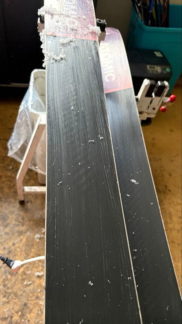 Atomic Backland 107 BCスキー板 女性用