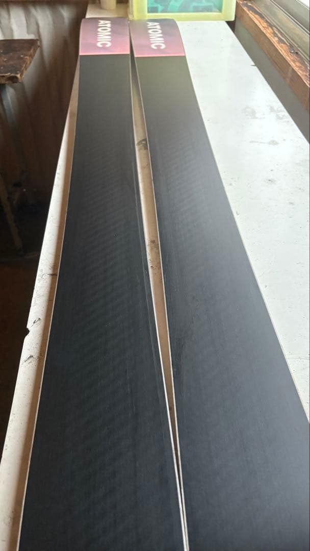 Atomic Backland 107 BCスキー板 女性用