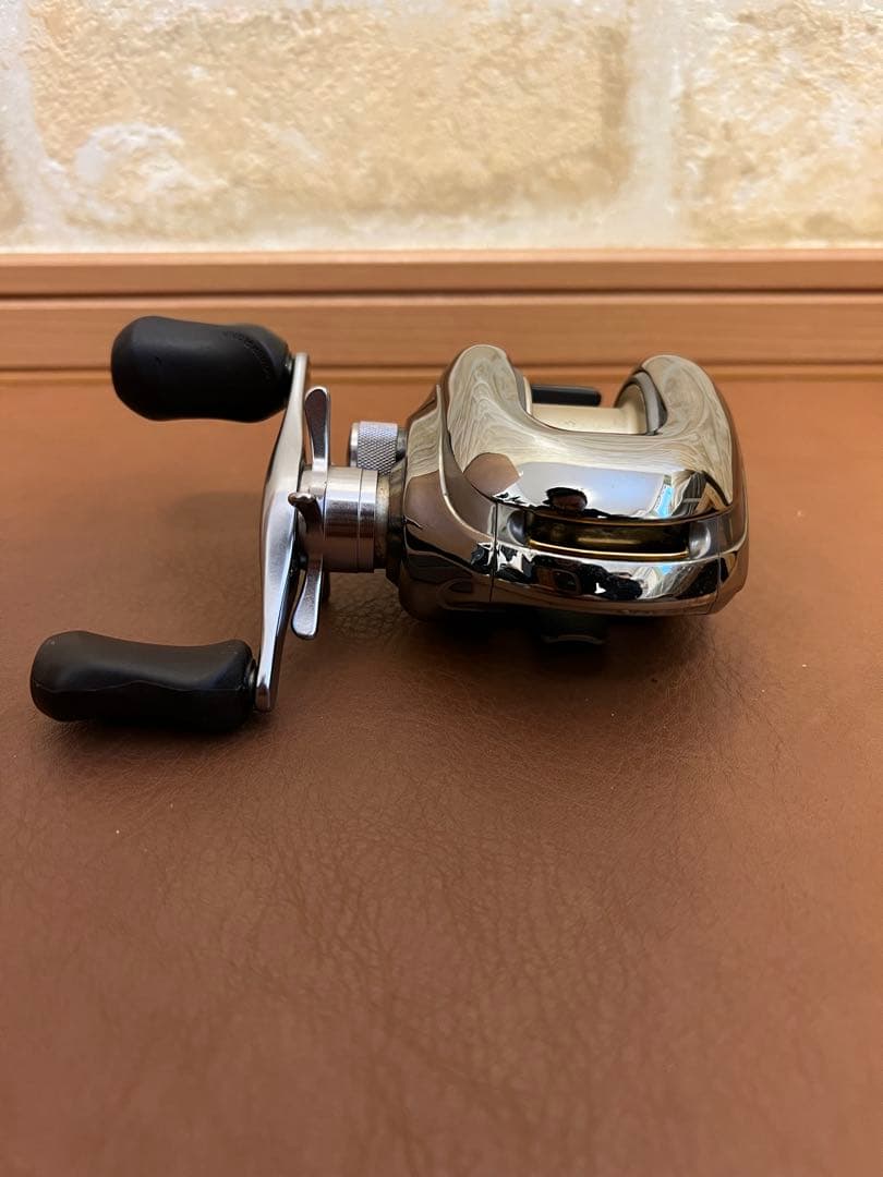 シマノ スコーピオンアンタレス右ハンドル 中古品　RH220