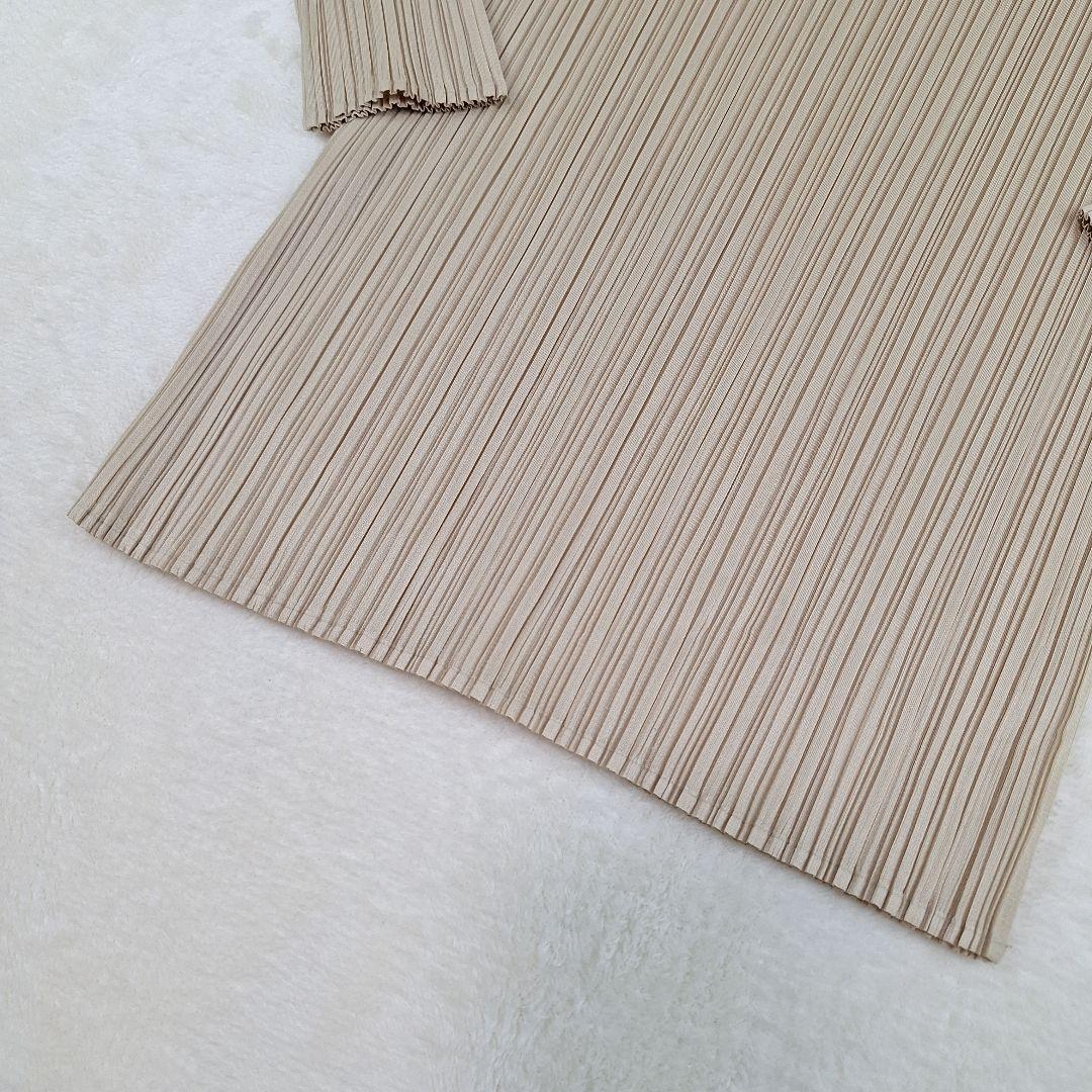 プリーツプリーズ　ハイネックカットソー　ブラウス　長袖　ベージュ　サイズ3