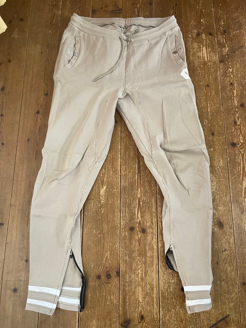 agCRONOS ベージュ 、ブラック　トレーニングパンツ2枚セット