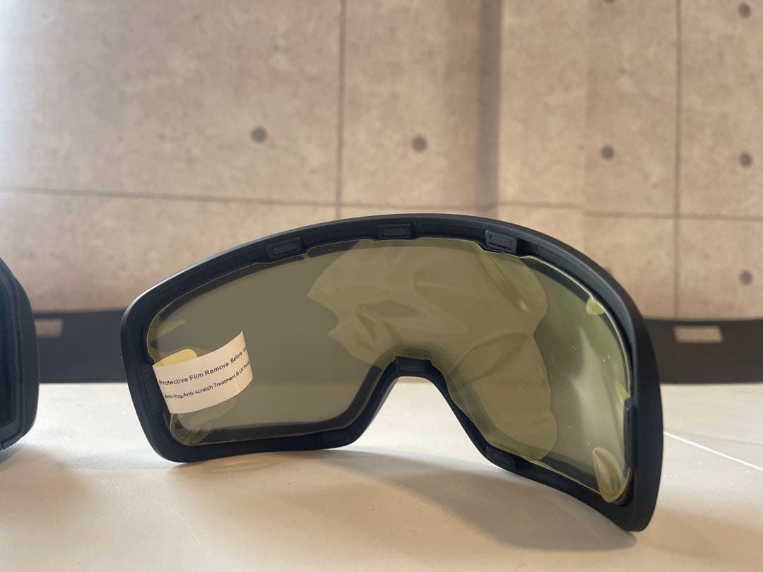 BLACKFLYS スノーゴーグル　球体ミラーライトスモークレンズ　マグネット式