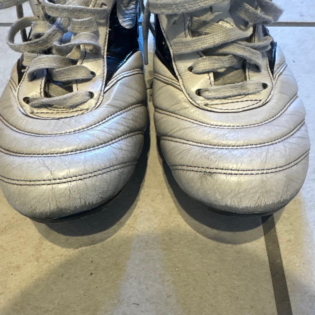 Mizuno サッカーシューズ シルバー