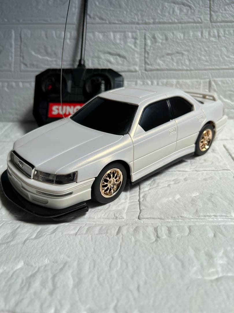 ラジコンカー　トヨタ　セルシオ　パール ホワイト 旧車　ビンテージ　美品　当時物
