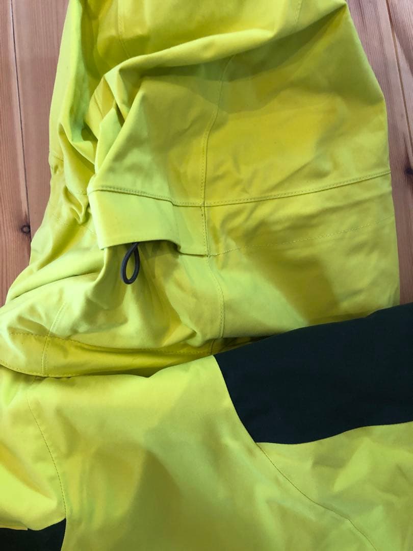 【25日で出品終了】ゴールドウィン　スキーウェア　上着(M)パンツ(L)上下