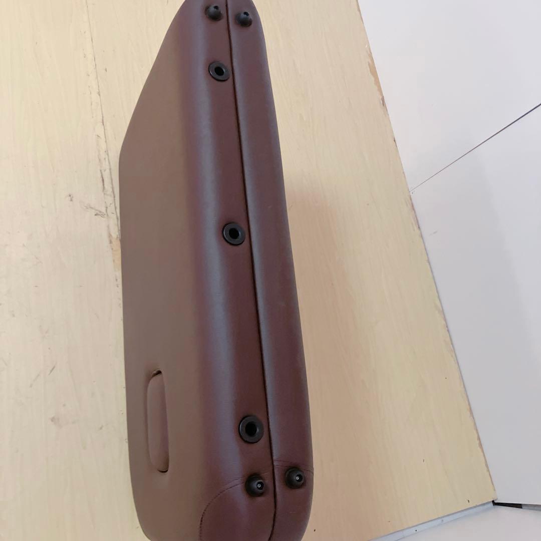 折りたたみ　エステベッド　マッサージベッド　持ち運びカバー付き　簡易ベッド