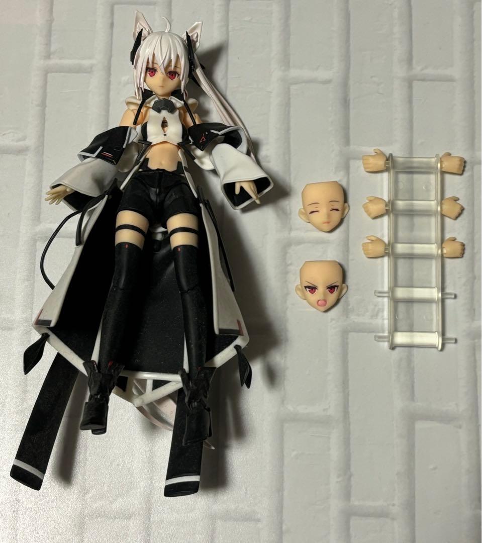 ACT MODE ルミ アクションフィギュア＆PS組み立て式プラスチックモデル