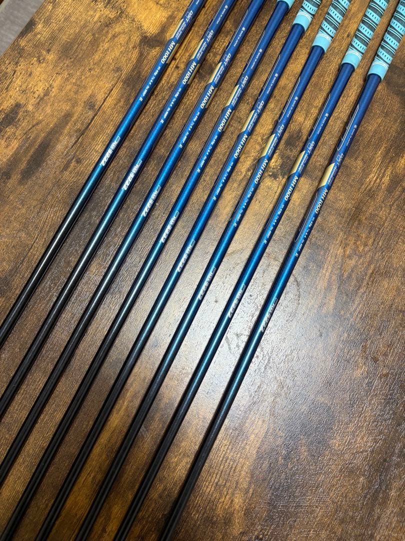 ゼクシオクロスアイアン 8本セット MH1000:R