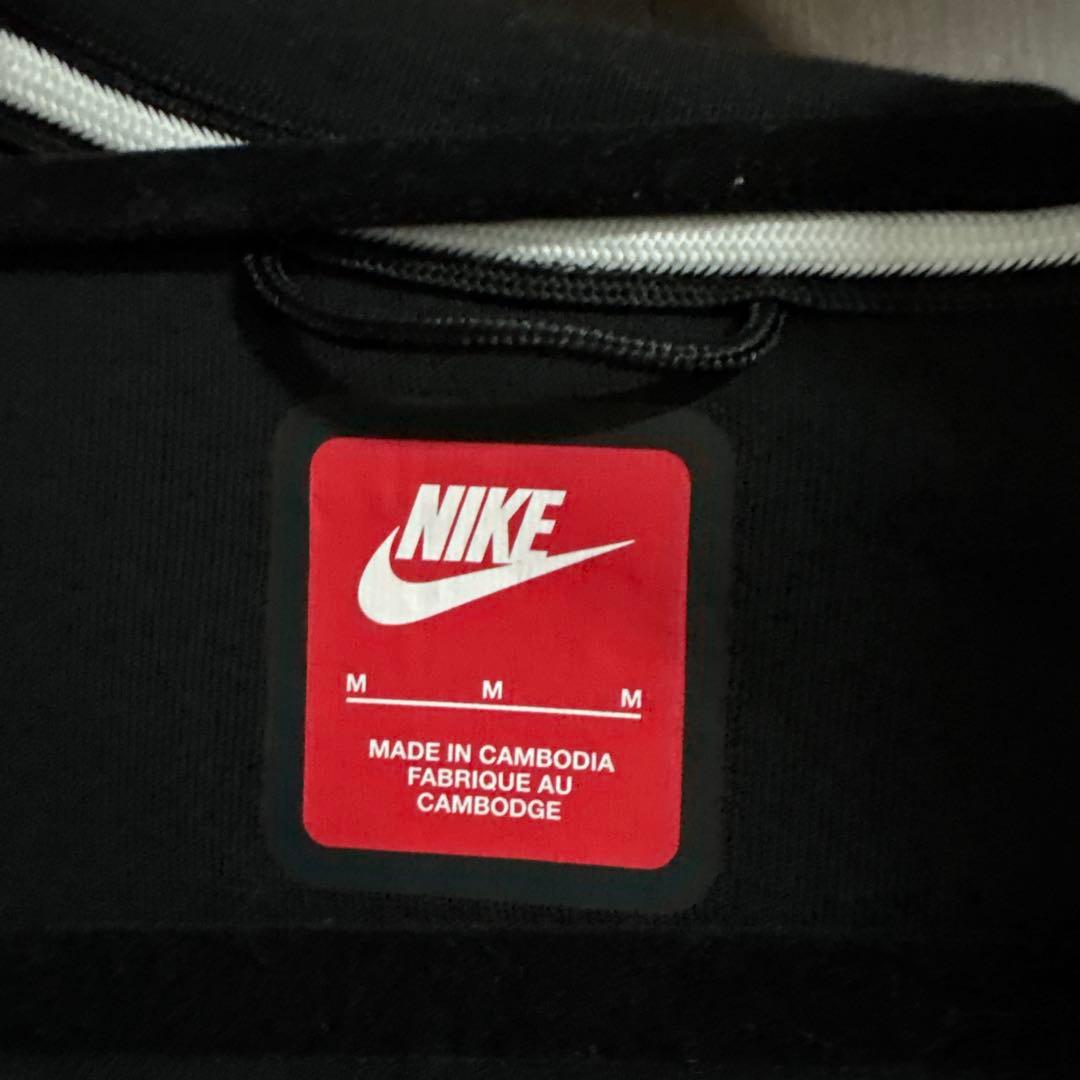 NIKEテックフリース黒