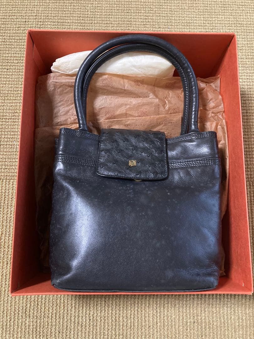 古い　LOEWE と GUCCI