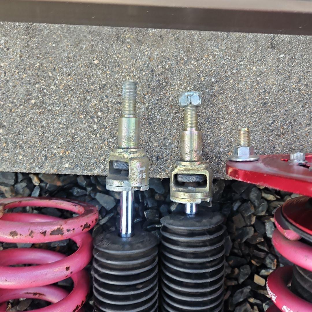 カローラスポーツ　ラルグス　スペックD　車高調