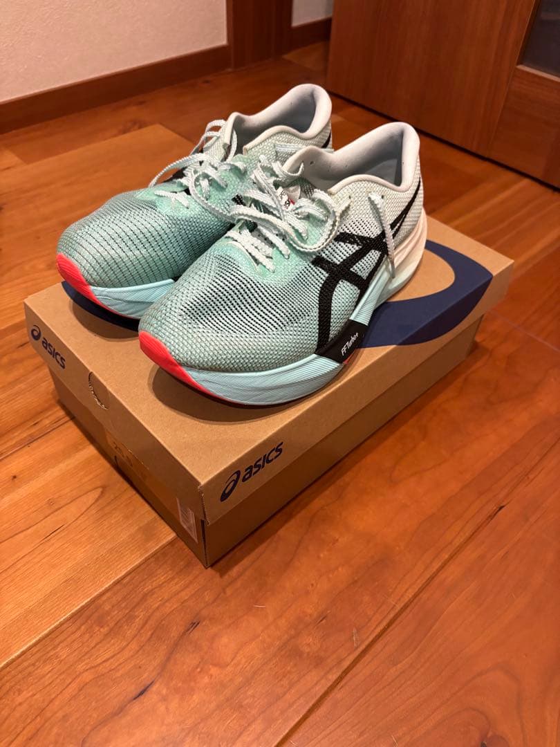 ASICS メタスピードスカイパリ　25.5cm