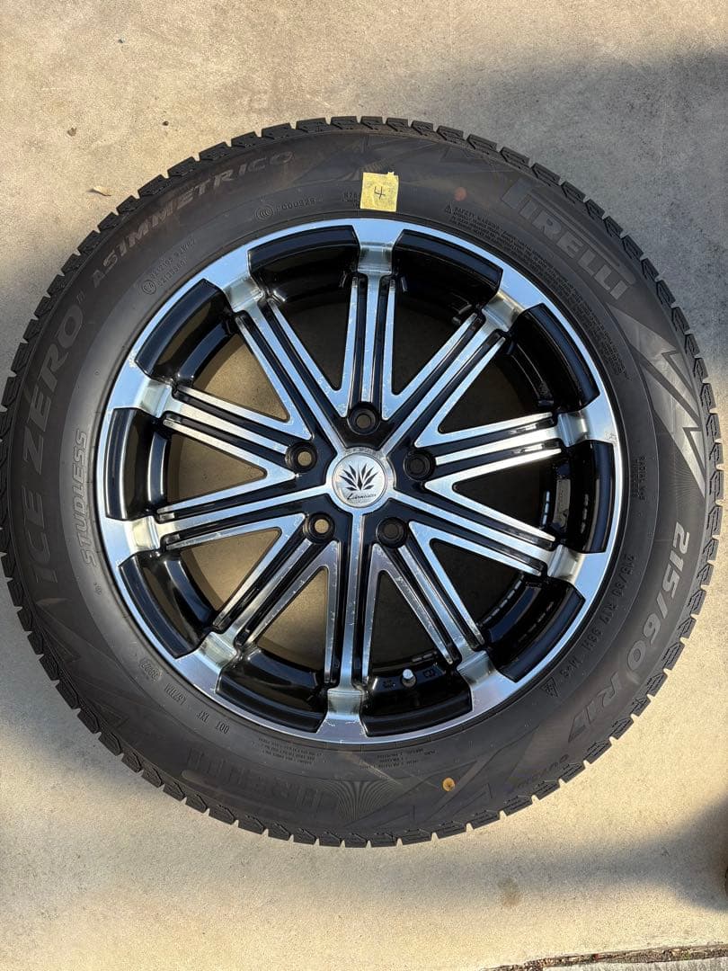 Pirelli 215/60 R17 スタッドレスタイヤホイールセット
