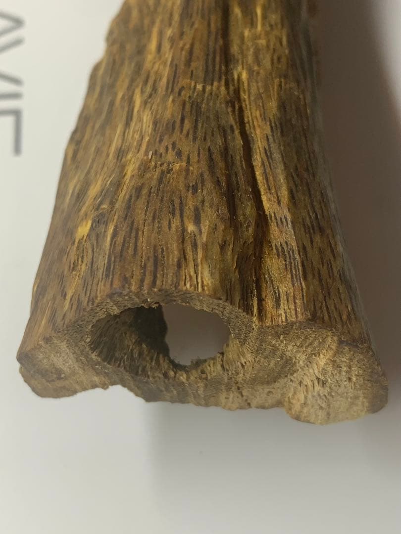 極上緑油伽羅 沈香原木 香木 重さ:131.8g (高ランク本物証明)