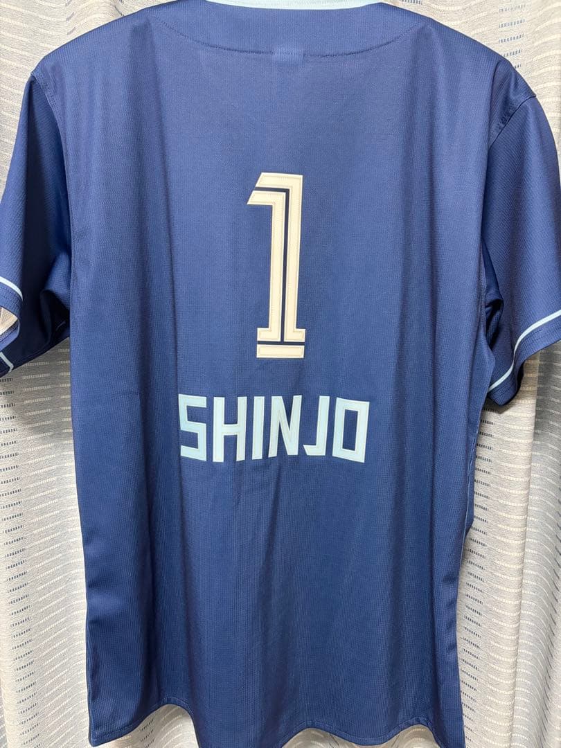 日本ハムファイターズ　ユニフォーム　新庄　限定