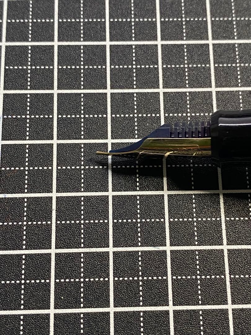 PILOT CUSTOM 網目　万年筆　字幅M