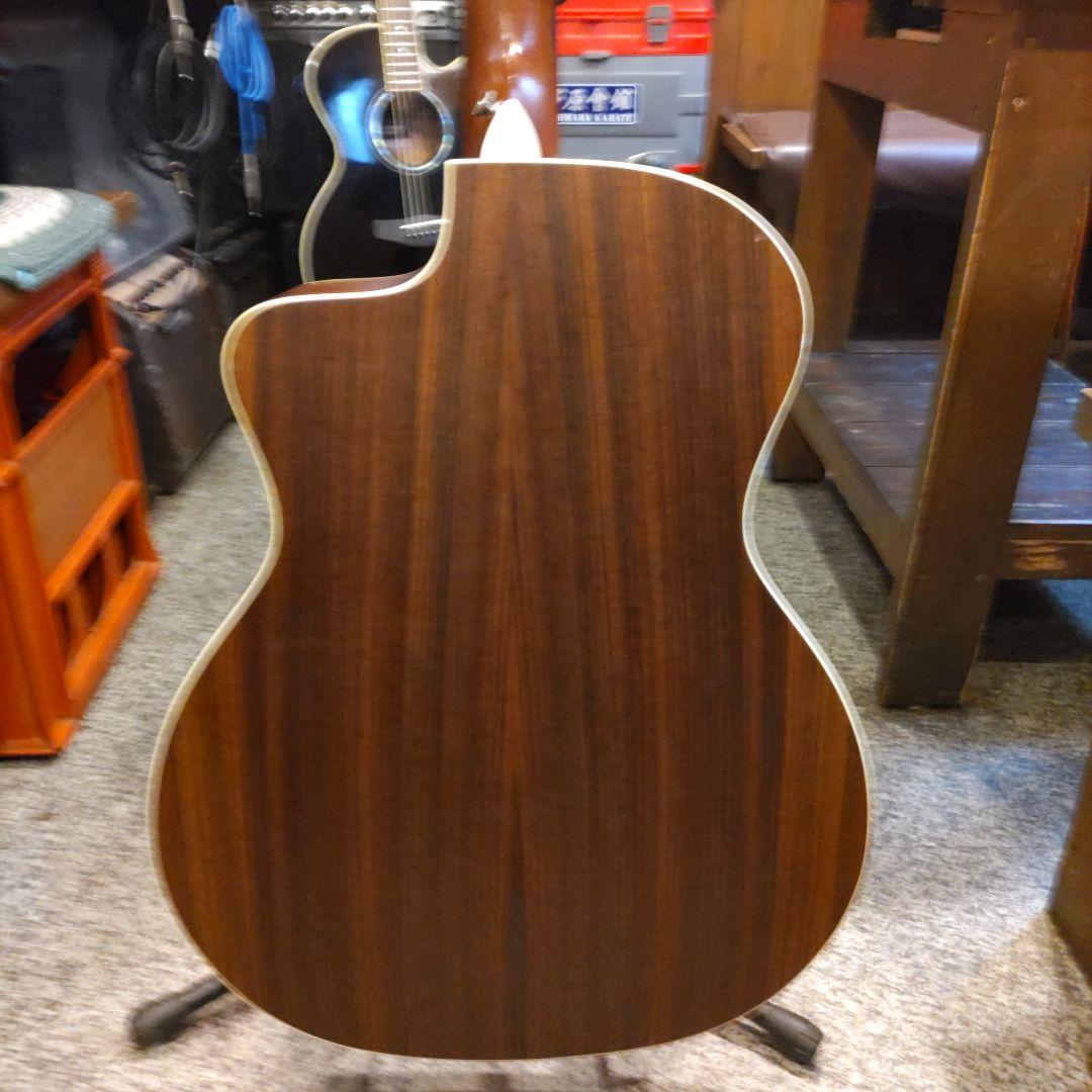 Taylor 214ce エレアコ (管理キテ)