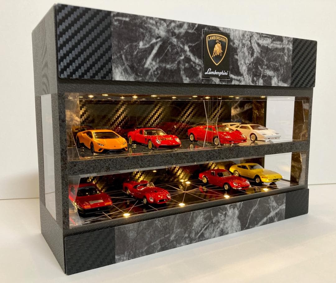 春兎 1/64展示16台可・大理石＆カーボン・ディスプレーBOX/ジオラマ