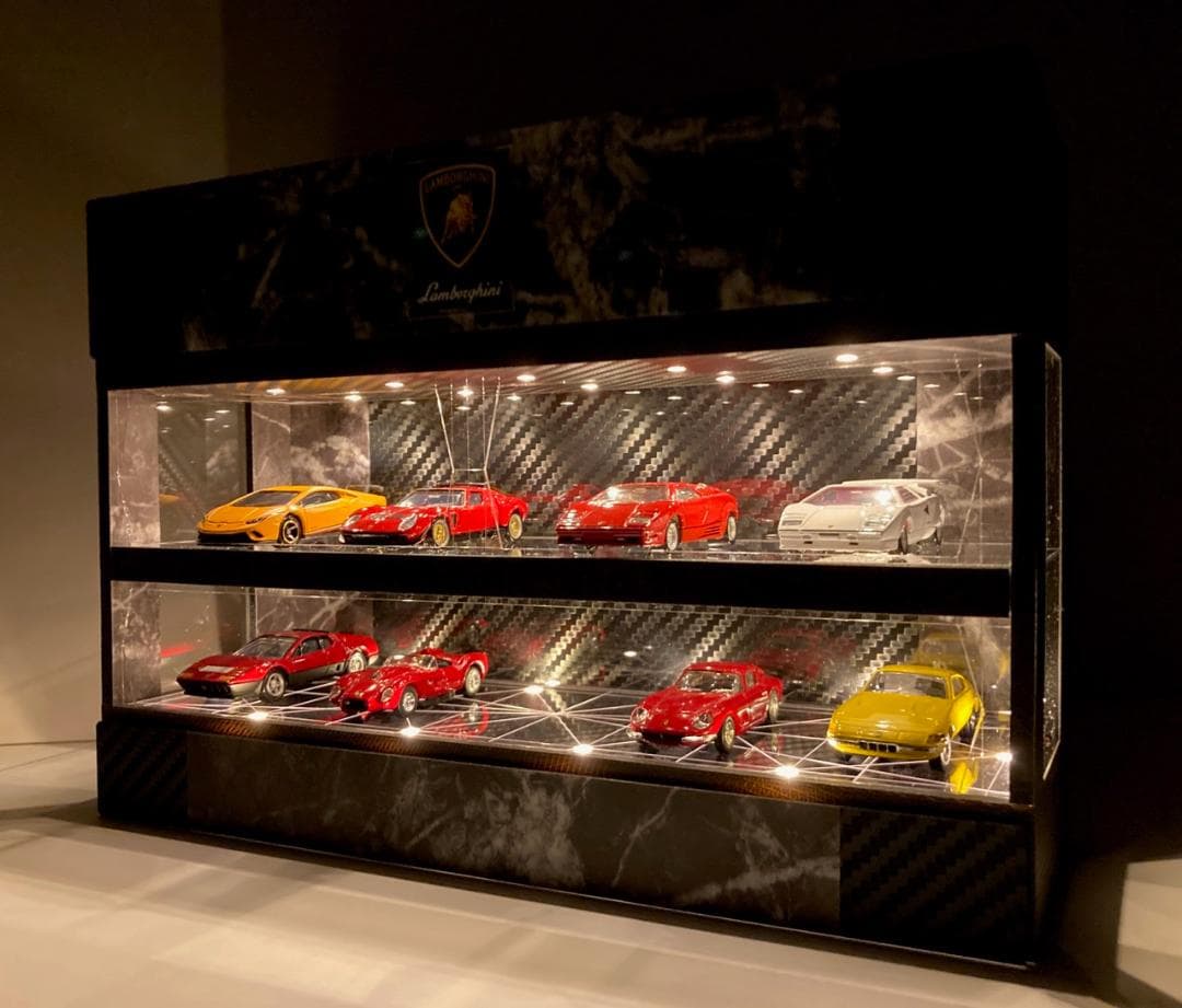 春兎 1/64展示16台可・大理石＆カーボン・ディスプレーBOX/ジオラマ