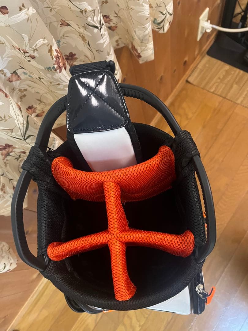 アビレックスゴルフ　キャディバッグ ホワイト U.S.A.F.ロゴ付き